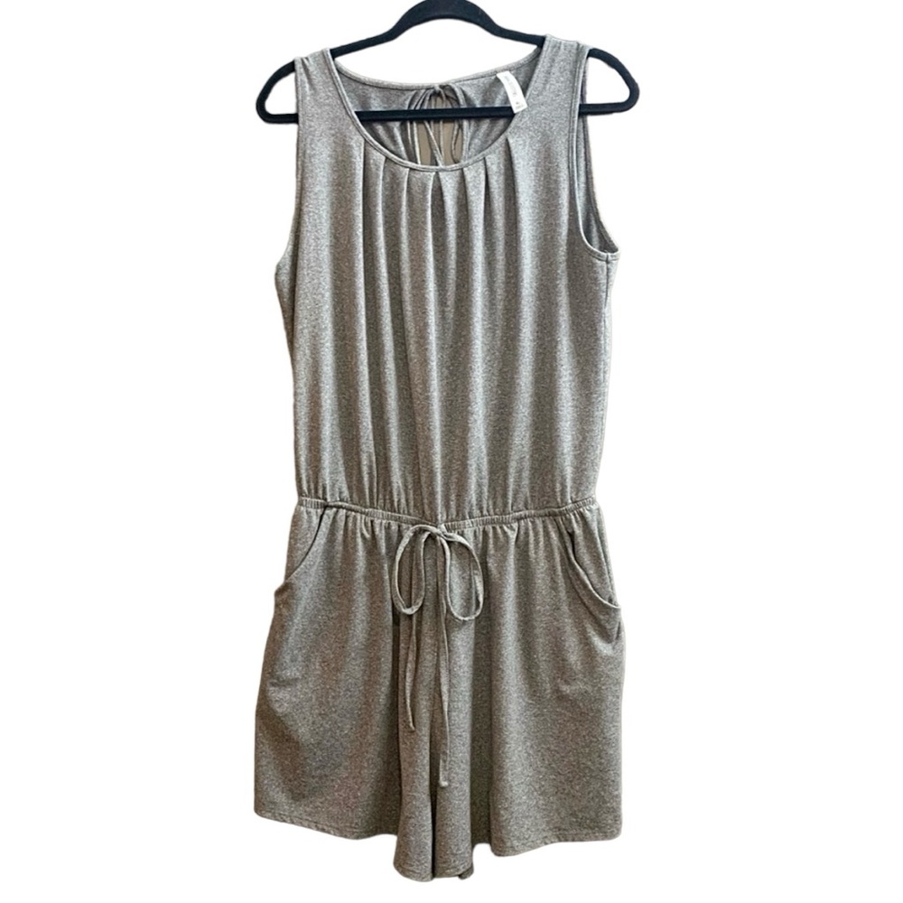 Zenana Outfitters grey jersey knit romper